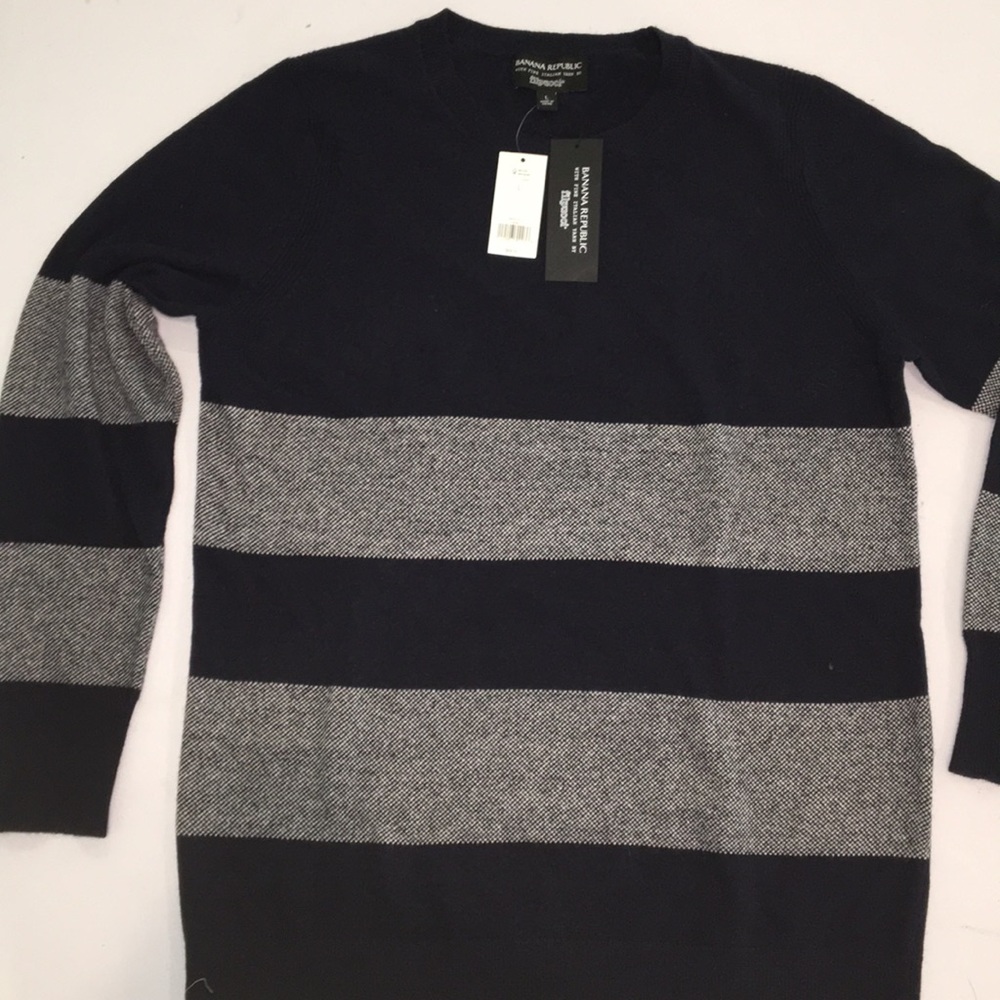 NWT Banana Republic Men’s Large Filpucci Sweater